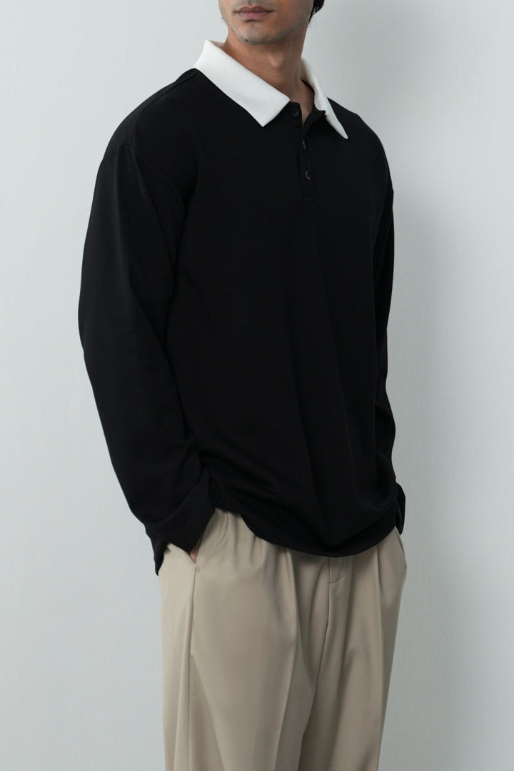CONTRASTING COLLAR BASIC SHIRT