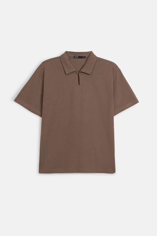OPEN V NECK COLLAR POLO