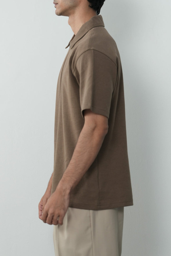 OPEN V NECK COLLAR POLO