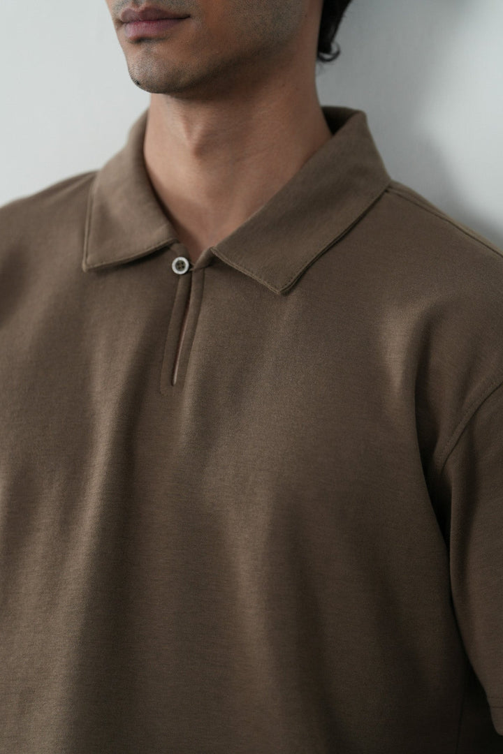 OPEN V NECK COLLAR POLO