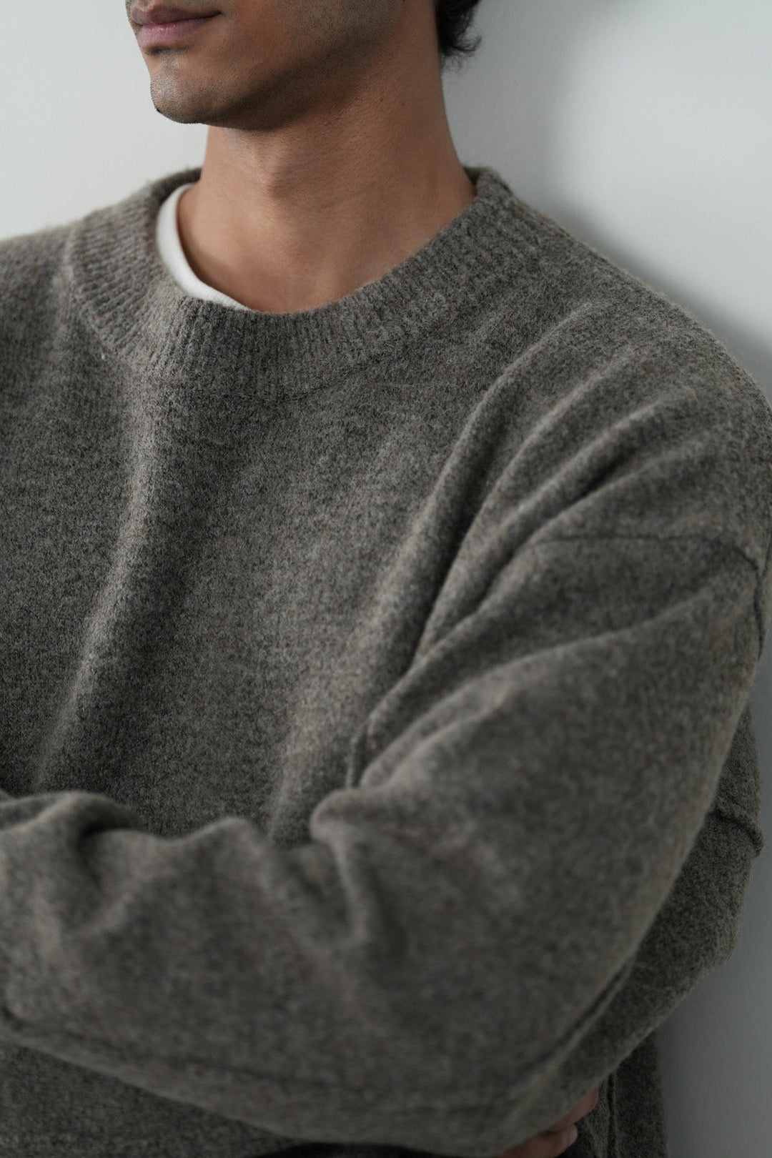 ESSENTIAL MELANGE SWEATER