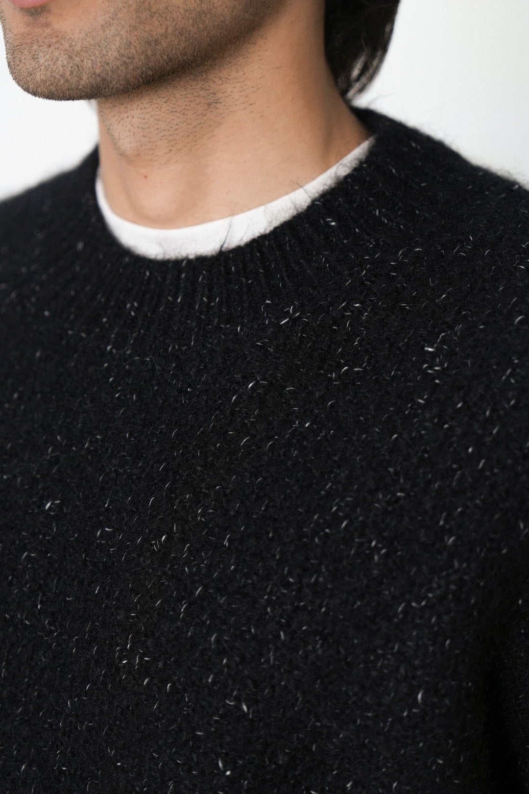 FLECKED CREW NECK SWEATER