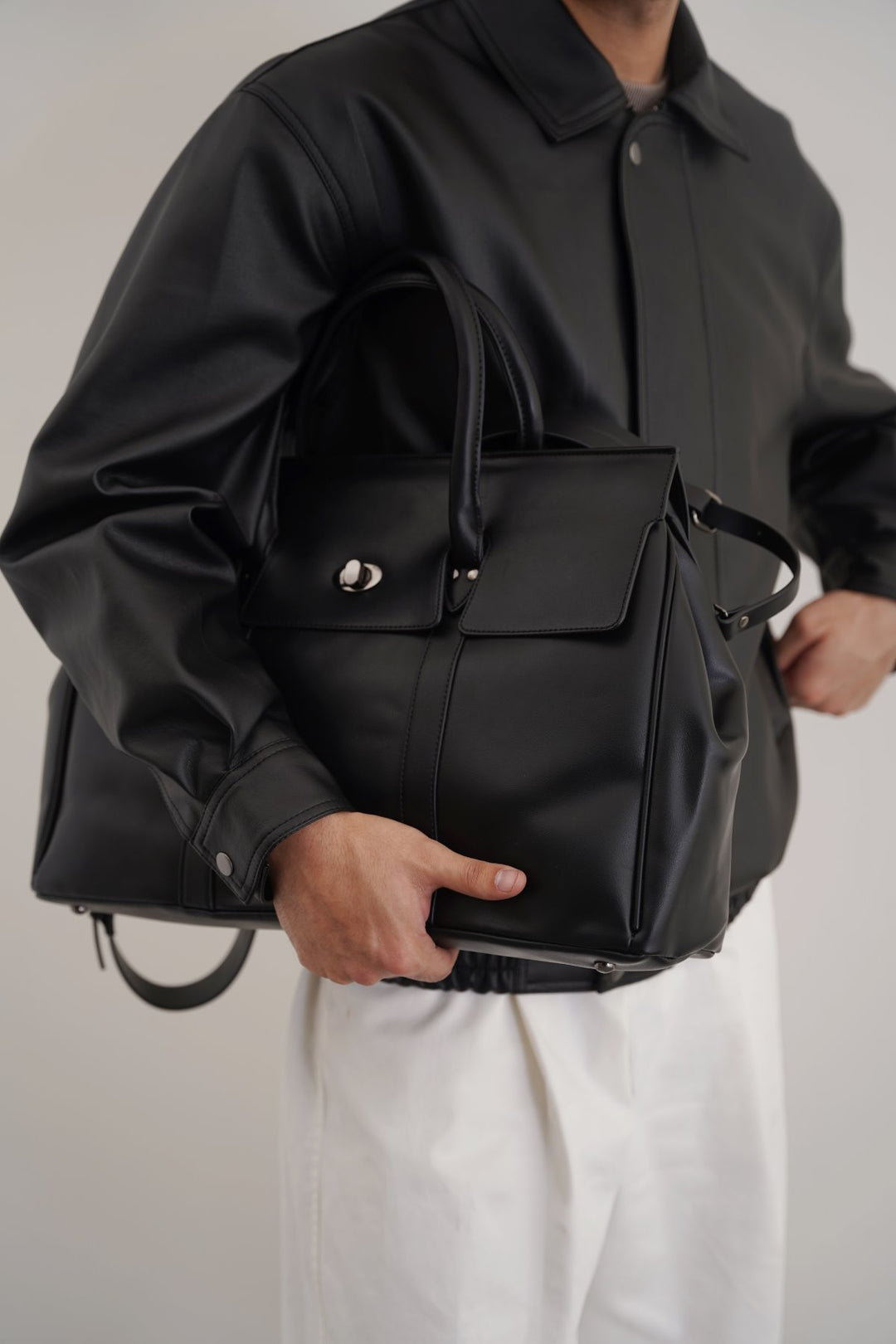 BLACK STUDIO TOTE