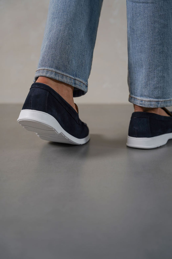 DARK NAVY CLASSIC LEATHER SLIP-ONS