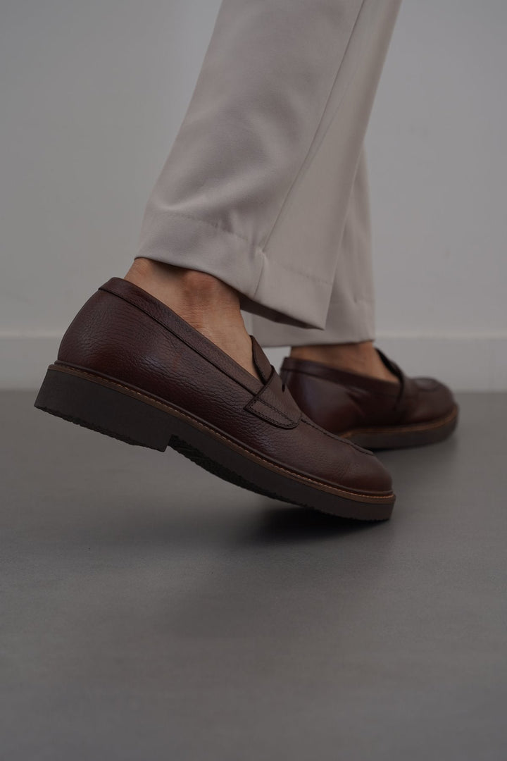 COGNAC CLASSIC LEATHER LOAFERS