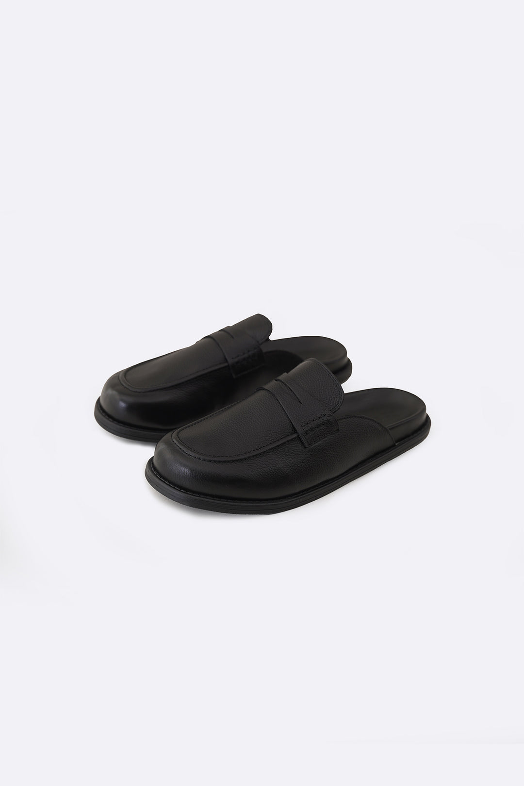 BLACK GRAIN LEATHER MULES