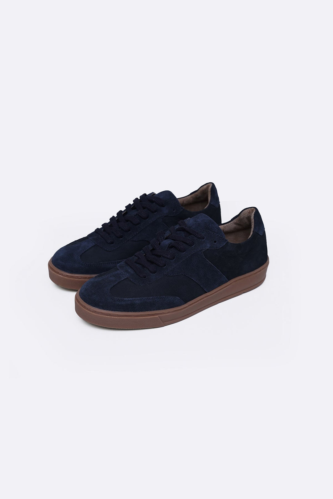 NAVY LACE-UP LEATHER SNEAKER