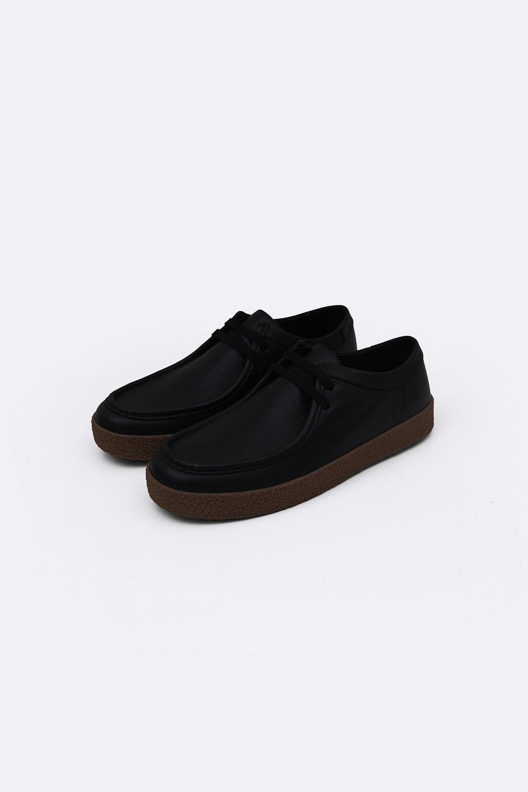 BLACK CASUAL MOC-TOE SHOES