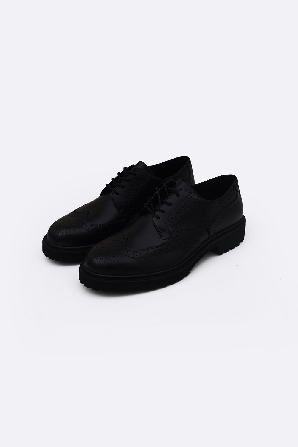 BLACK CLASSIC LEATHER BROGUES