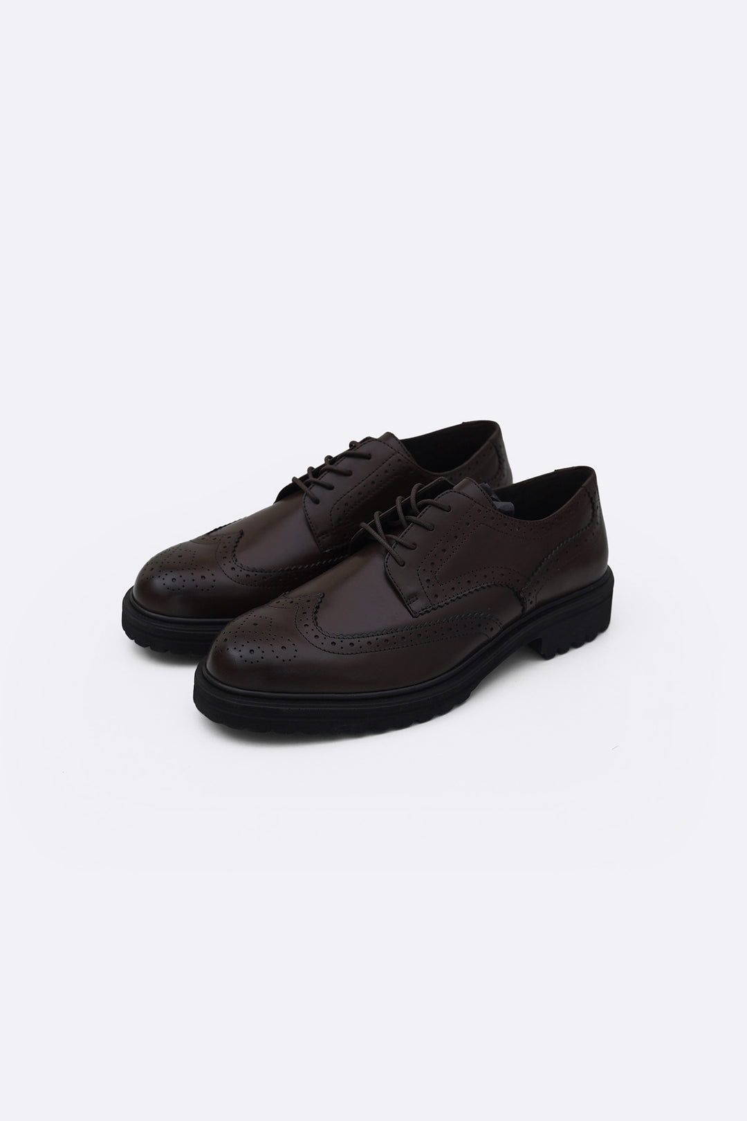 CLASSIC LEATHER BROGUES