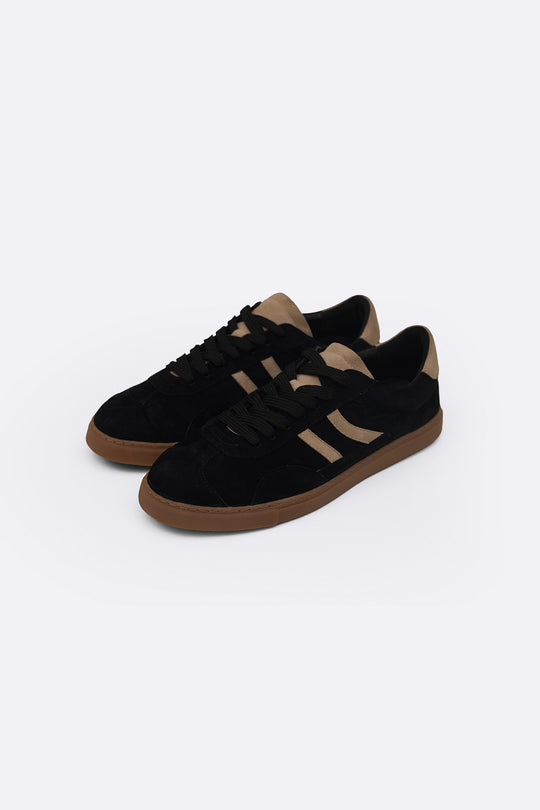 SUEDE SKATE SNEAKERS