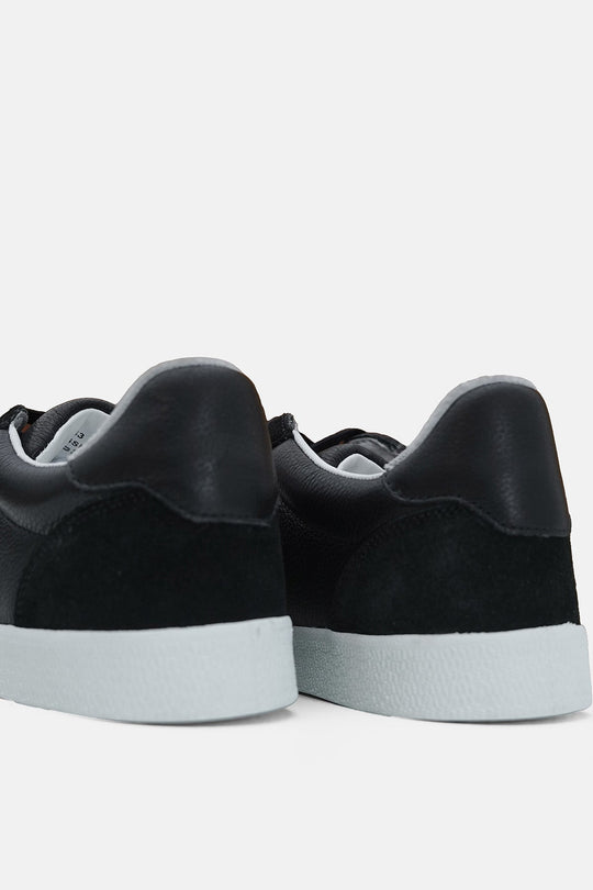 BLACK-RETRO LEATHER TRAINERS
