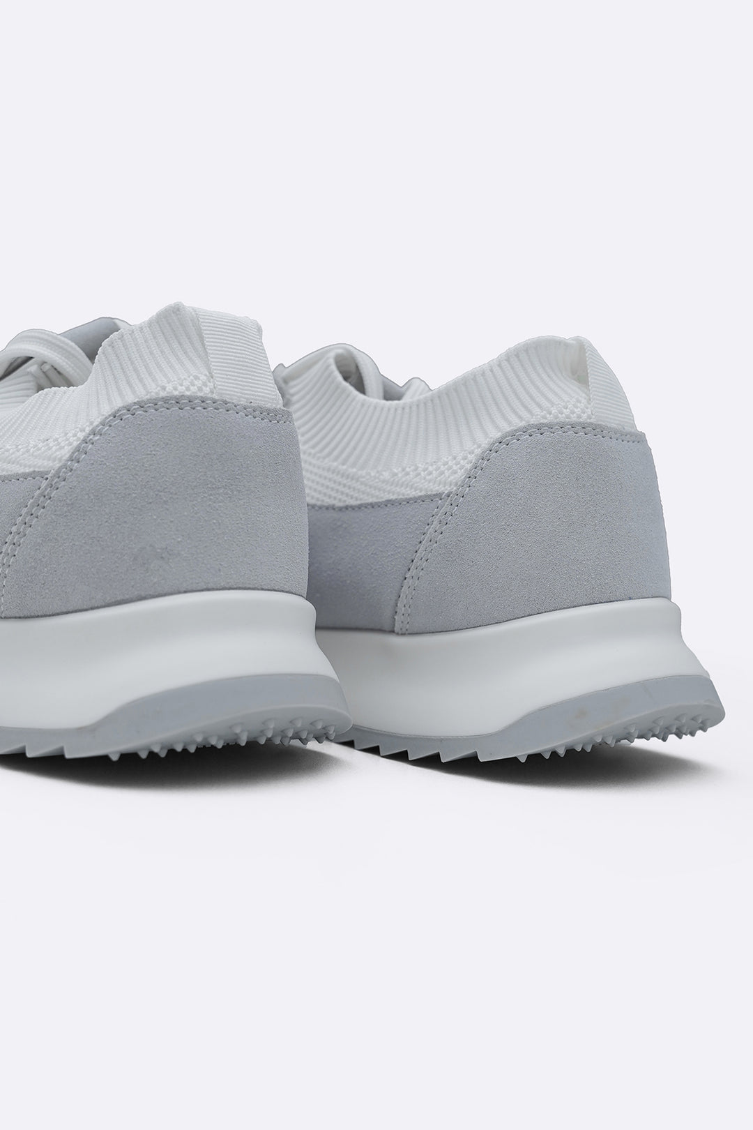 LACE-UP KNIT SNEAKERS