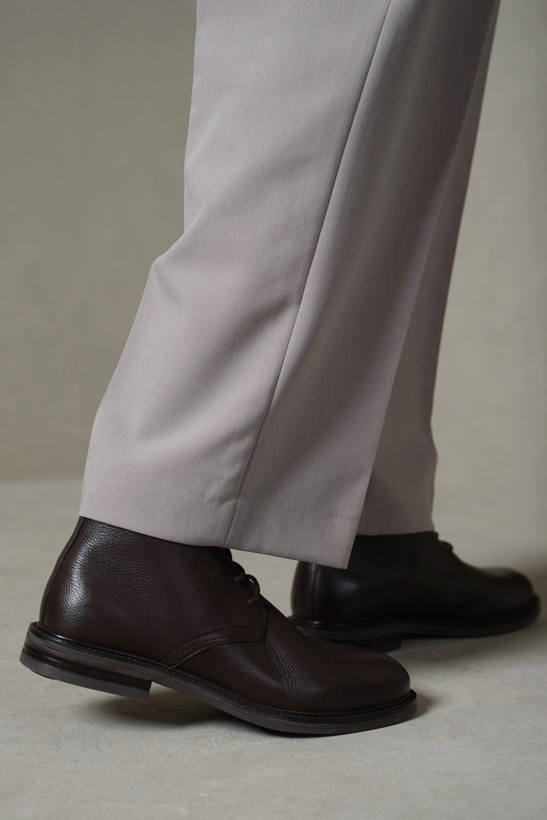 DARK BROWN LACE UP LEATHER CHUKKA BOOT