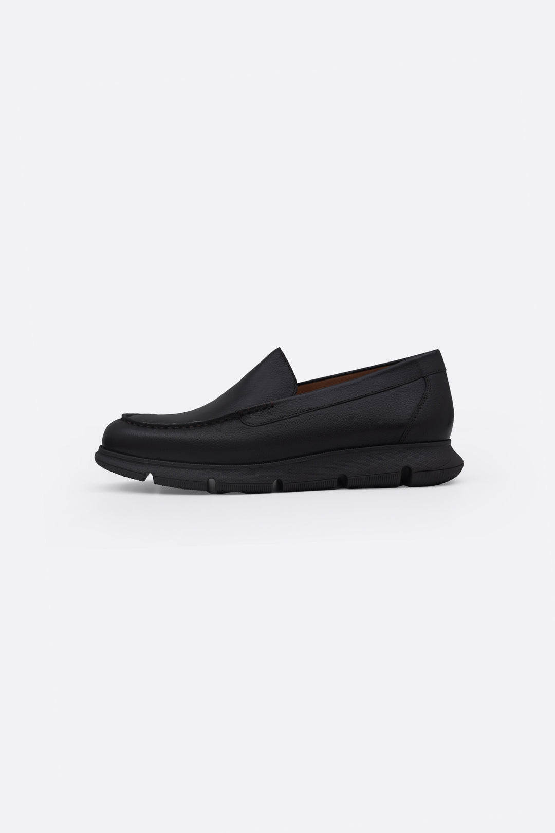 BLACK AIR-SOLE LEATHER LOAFERS
