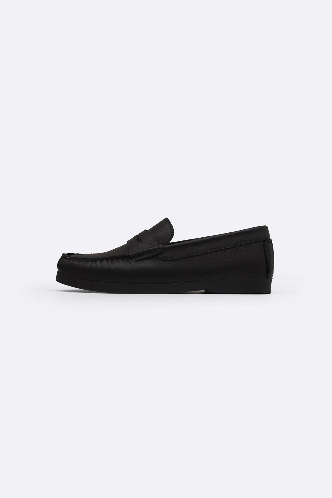 BLACK CLASSIC LEATHER LOAFERS