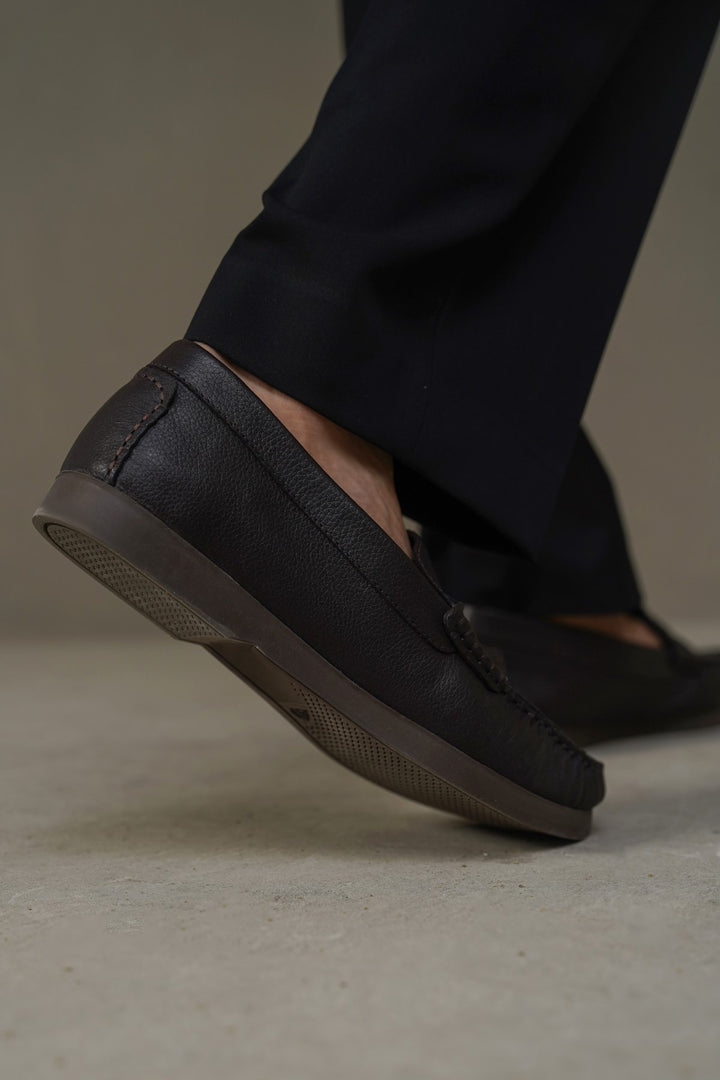 CLASSIC LEATHER LOAFERS
