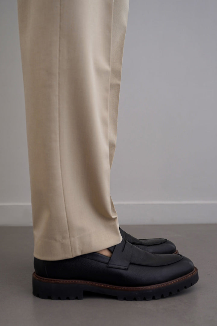 BLACK CHUNKY LEATHER LOAFERS