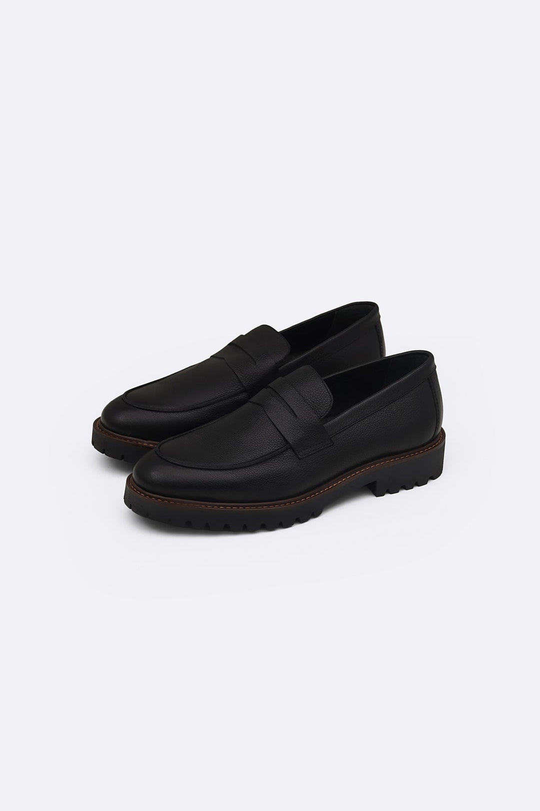 BLACK CHUNKY LEATHER LOAFERS