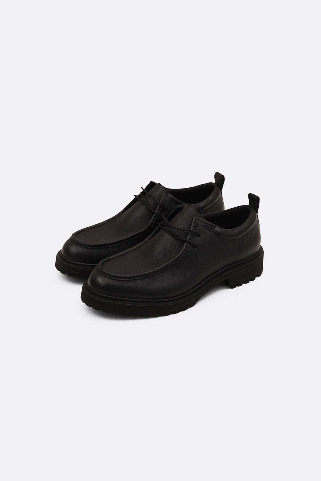 BLACK LEATHER MOC TOE SHOES
