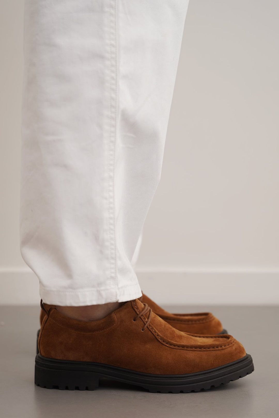 BROWN LEATHER MOC-TOE SHOES