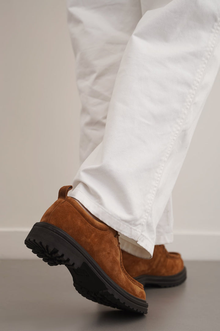 BROWN LEATHER MOC-TOE SHOES