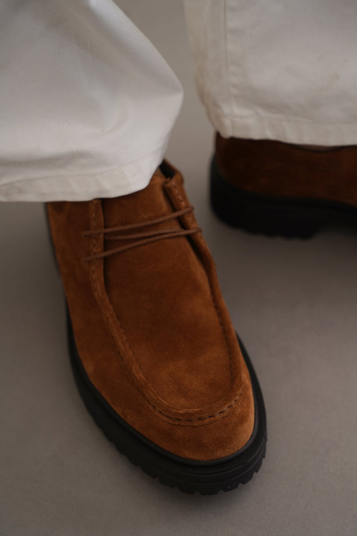 BROWN LEATHER MOC-TOE SHOES
