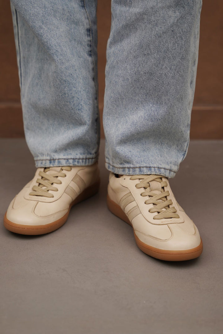 TAUPE STREET LEATHER SNEAKERS
