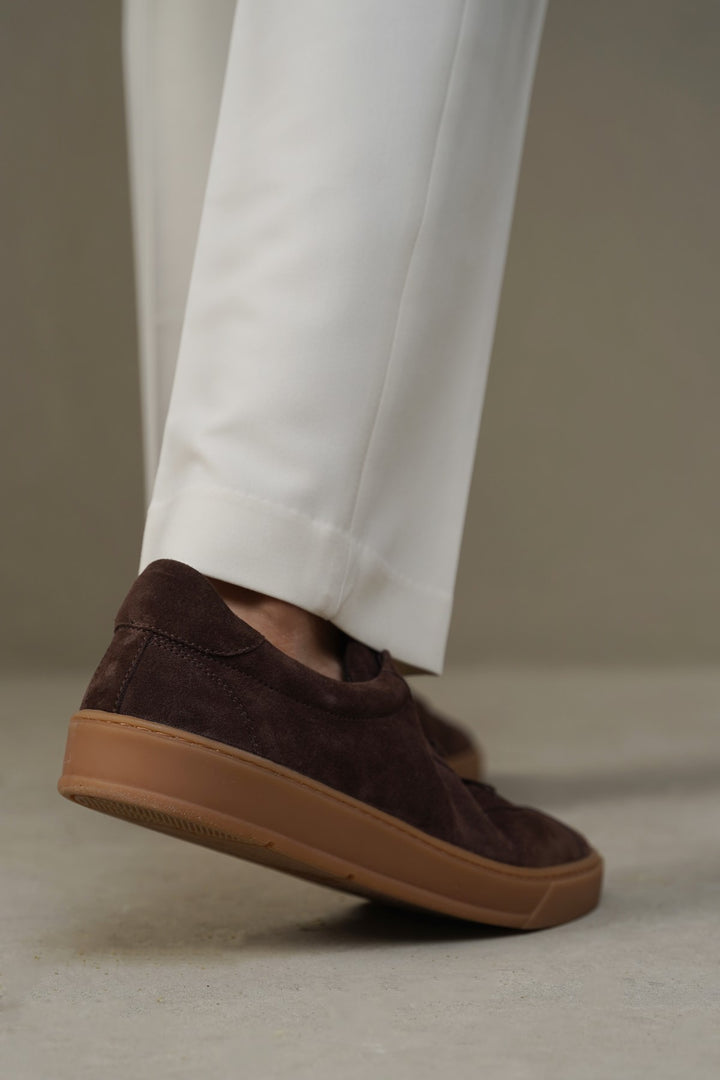LOW-TOP LEATHER SNEAKERS
