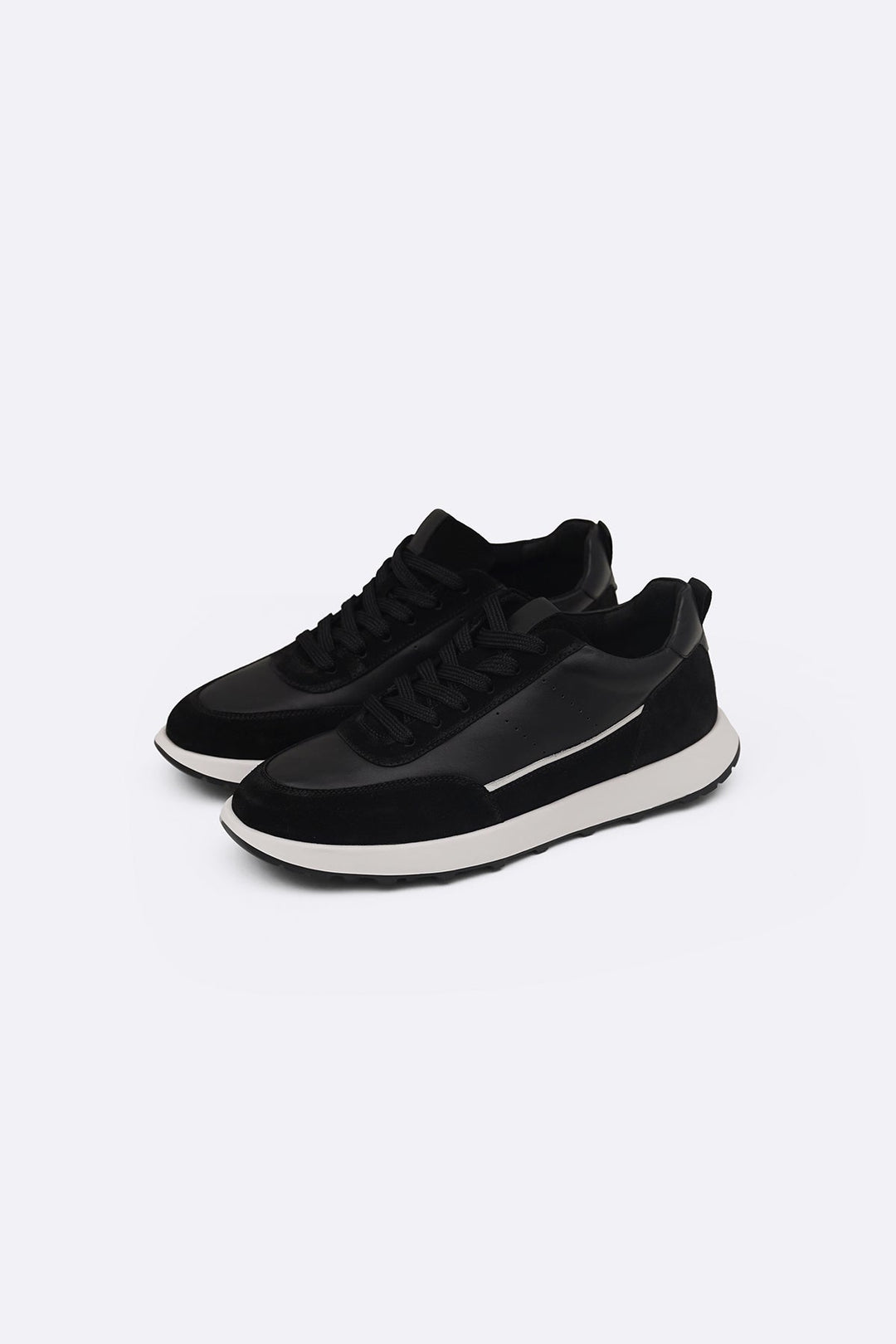 BLACK AIR LEATHER SNEAKERS