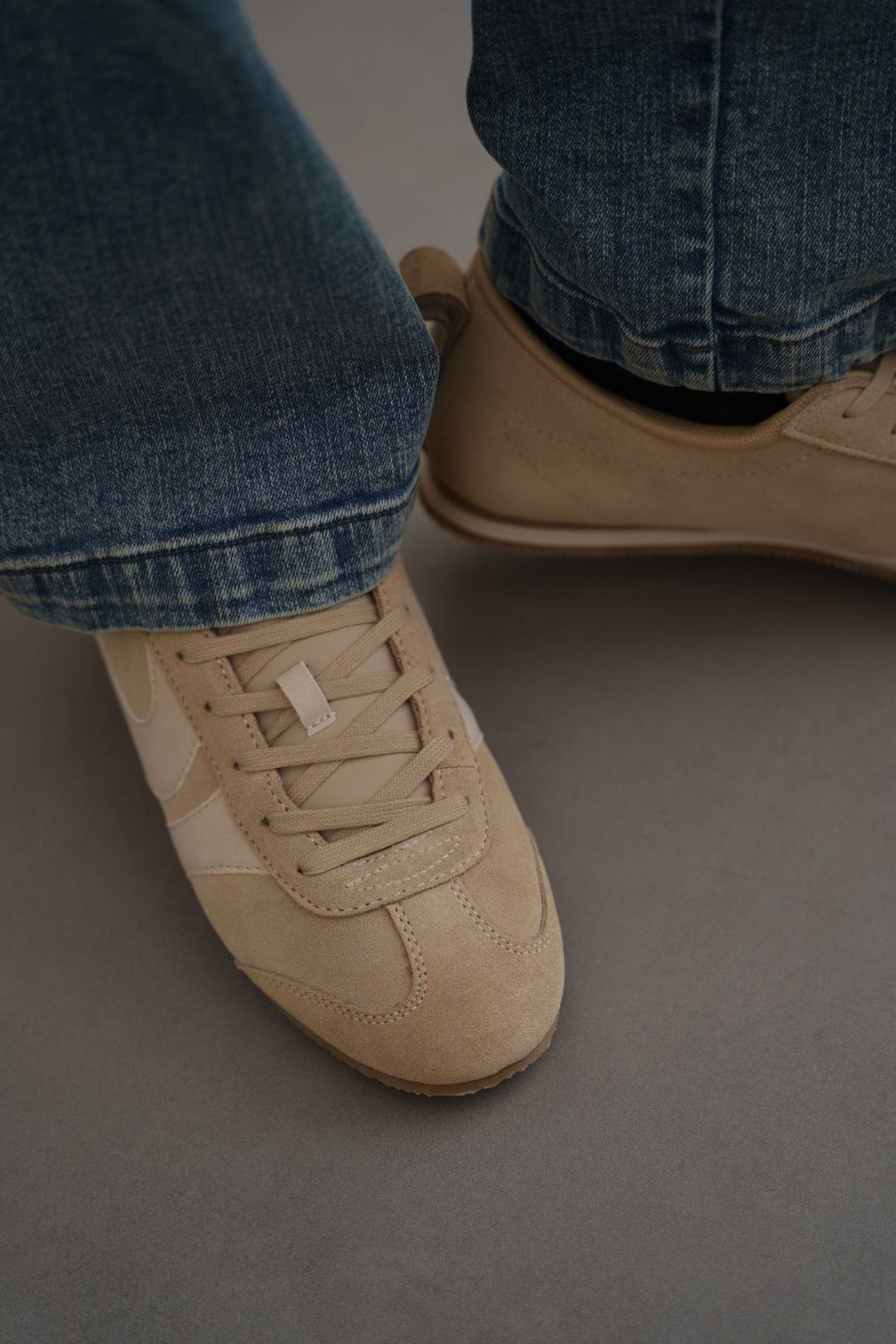 BEIGE SUEDE LIFESTYLE SNEAKERS