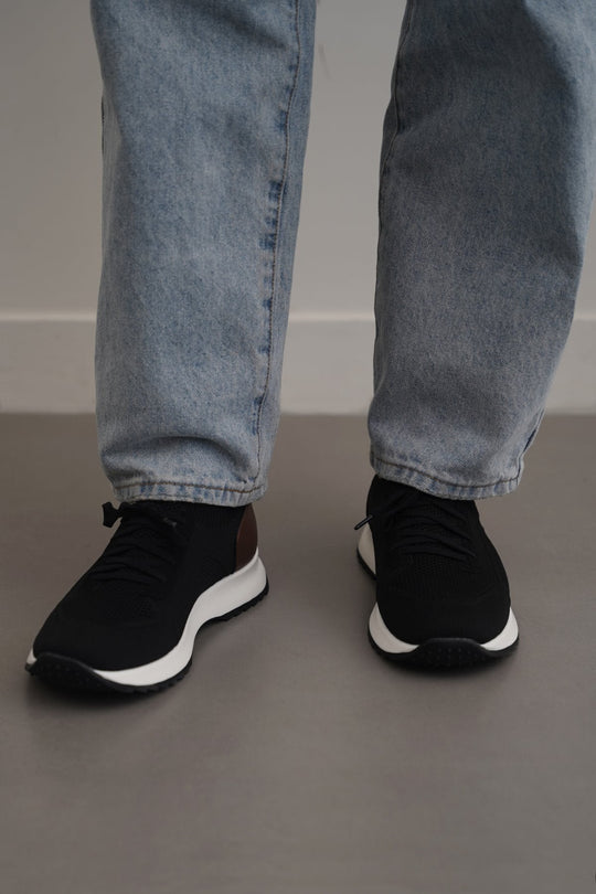 BLACK LACE-UP KNIT SNEAKERS
