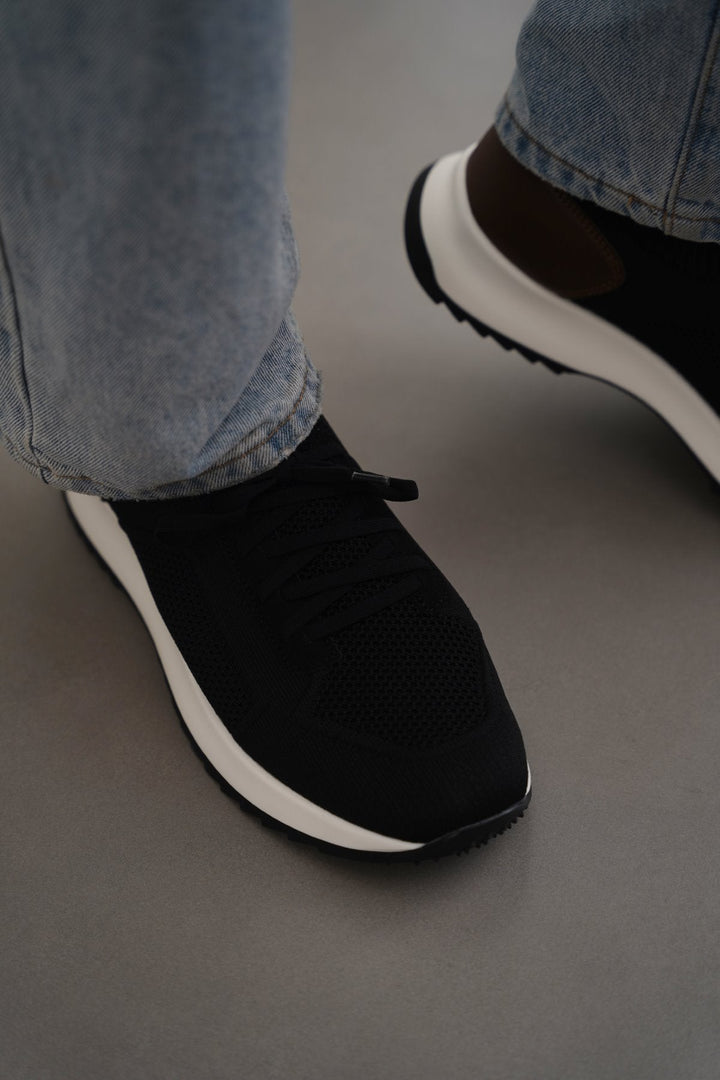 BLACK LACE-UP KNIT SNEAKERS