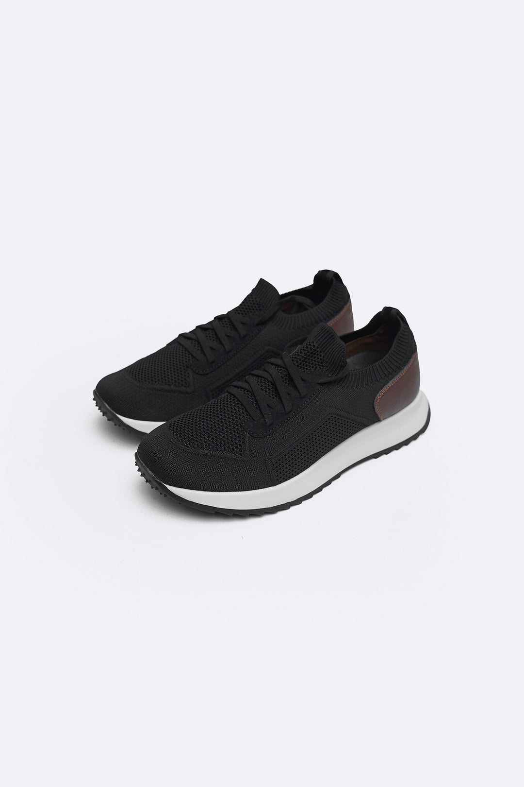 LACE-UP KNIT SNEAKERS