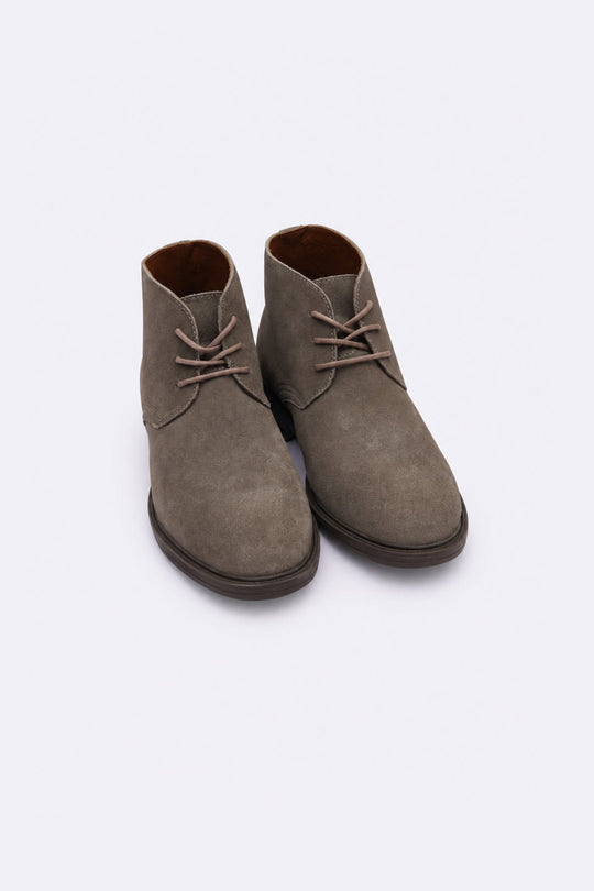TAUPE SUEDE CHUKKA BOOTS