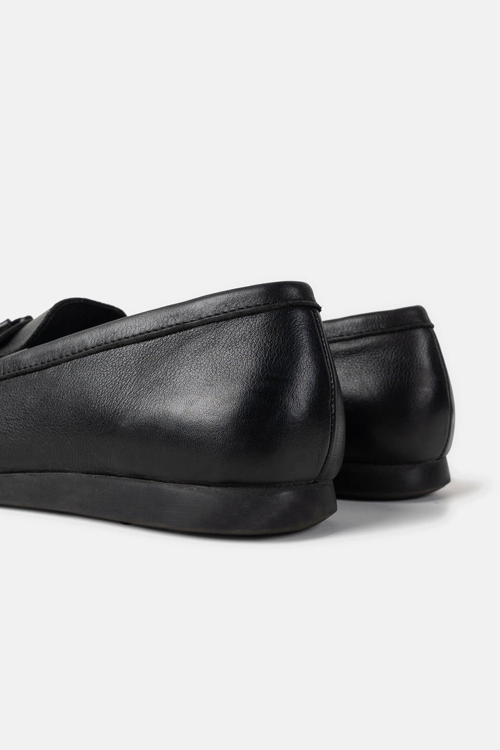 TASSEL LEATHER LOAFERS