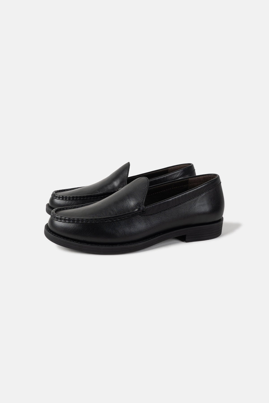 LEATHER SLIP-ON LOAFERS