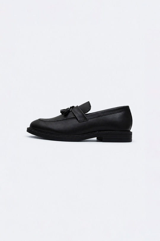 LEATHER TASSEL LOAFER