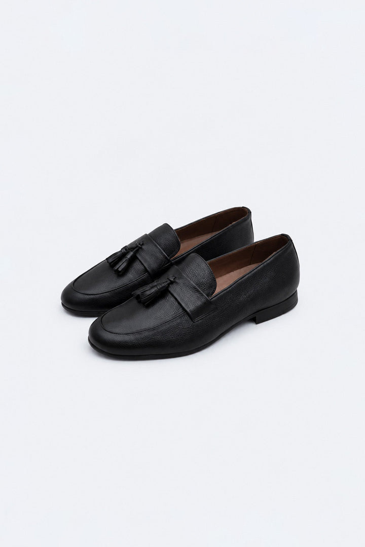 TASSELED LEATHER LOAFERS