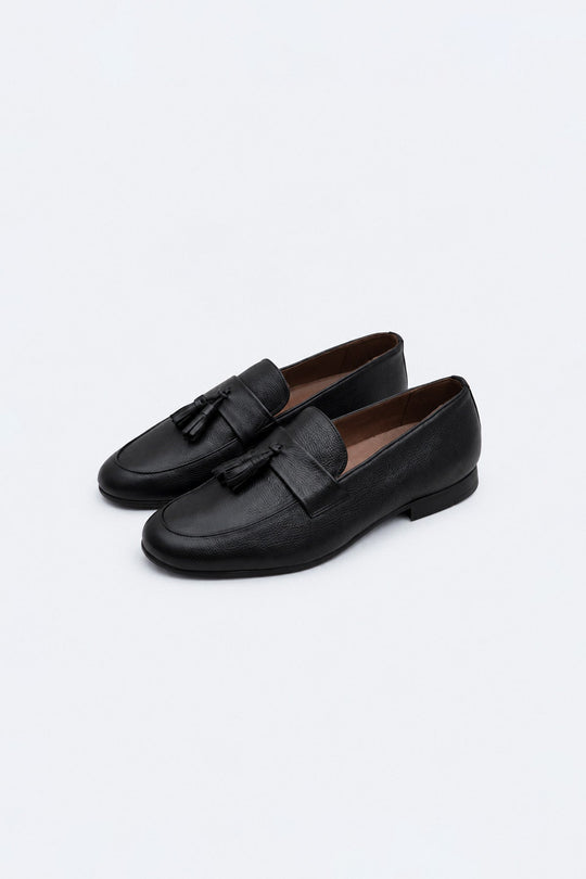 TASSELED LEATHER LOAFERS