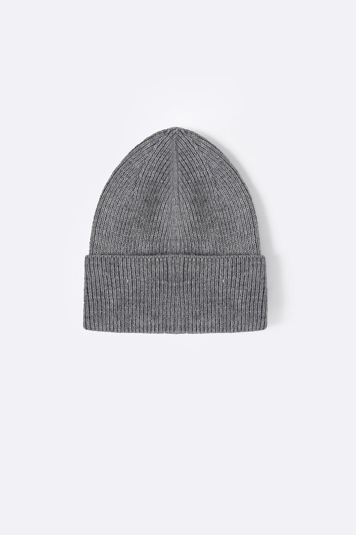 GREY CABIN RIBBED BEANIE