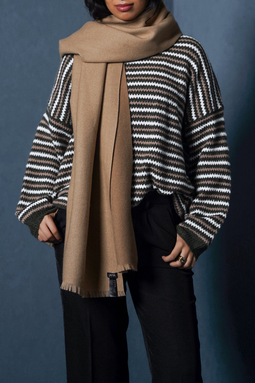 CAMEL PLUSH REVERSIBLE SCARF