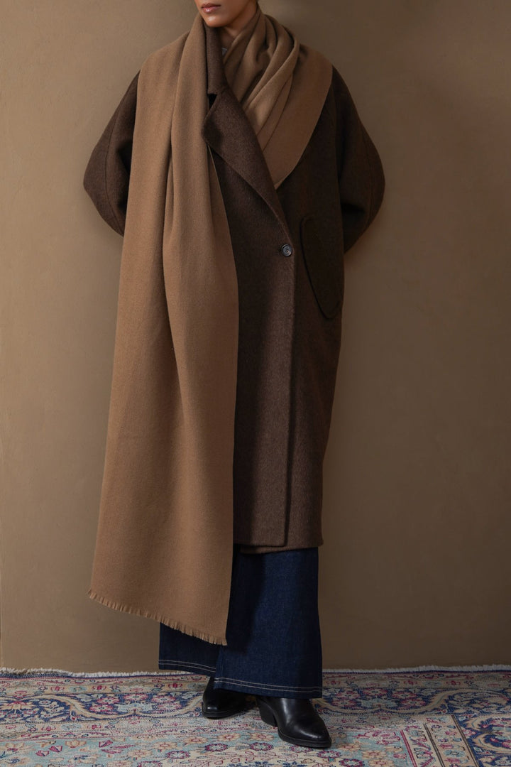 CAMEL PLUSH REVERSIBLE SCARF