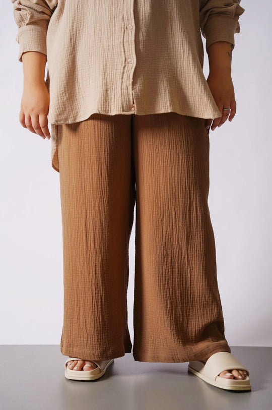 LIGHT CAMEL CURVE MUSLIN PANTS