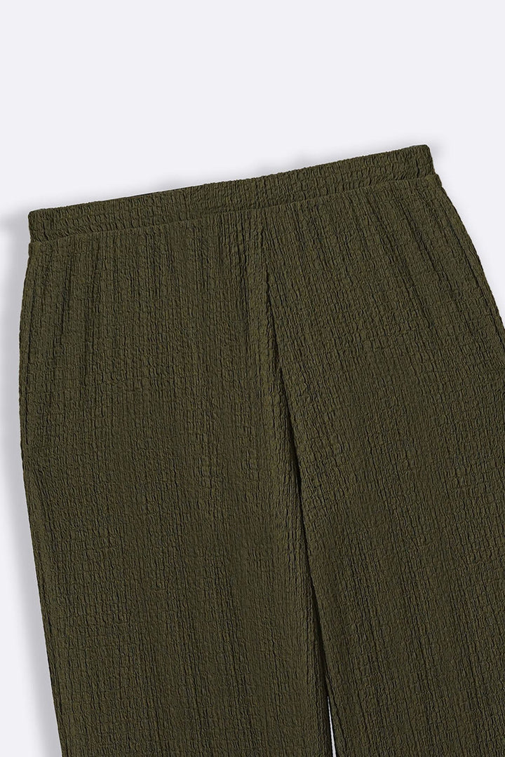 GREEN TEXTURED STRETCHY PANTS