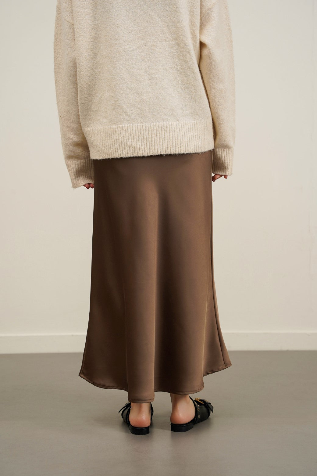 TAUPE SATIN LONG SKIRT