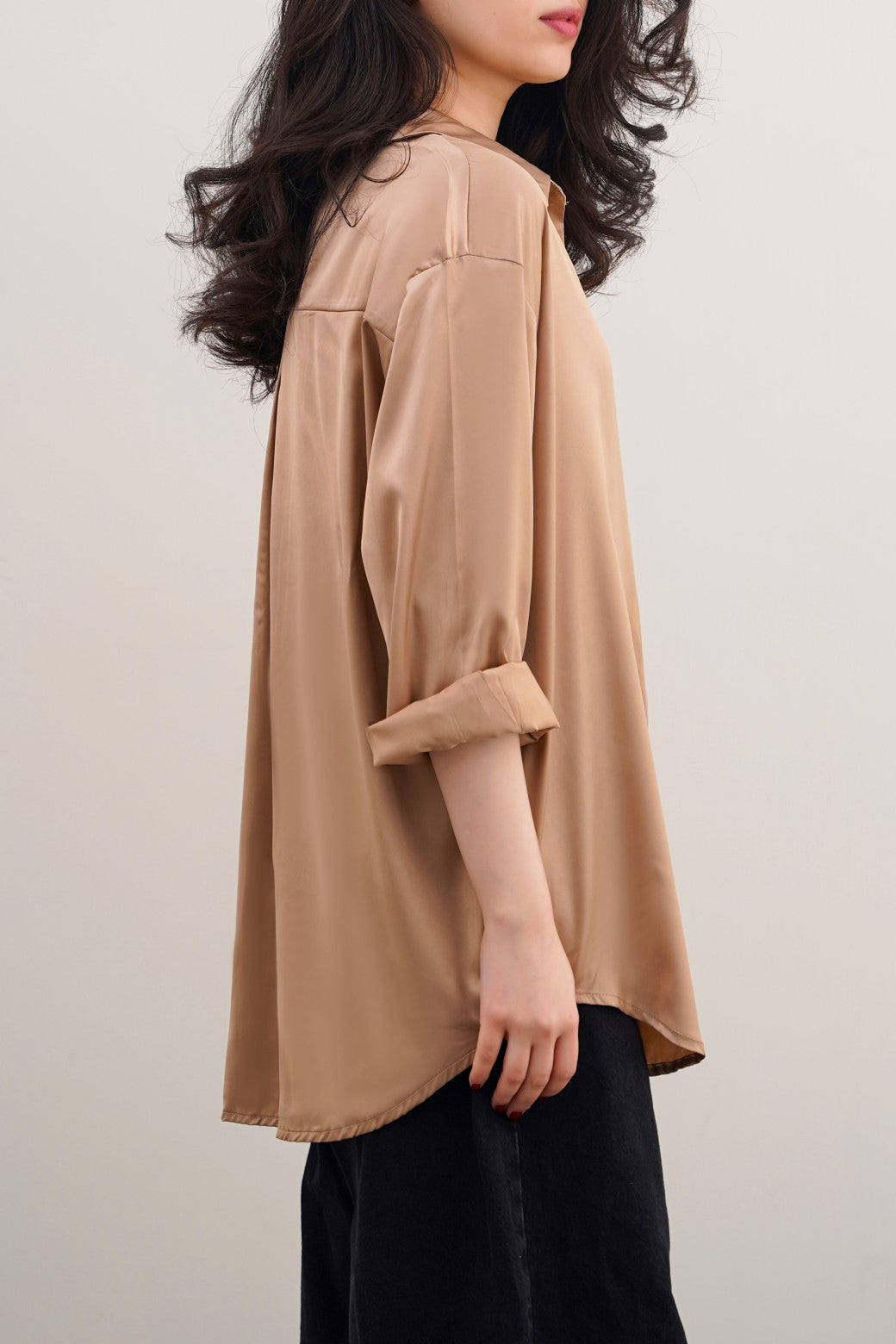 BEIGE BASIC SILK SHIRT