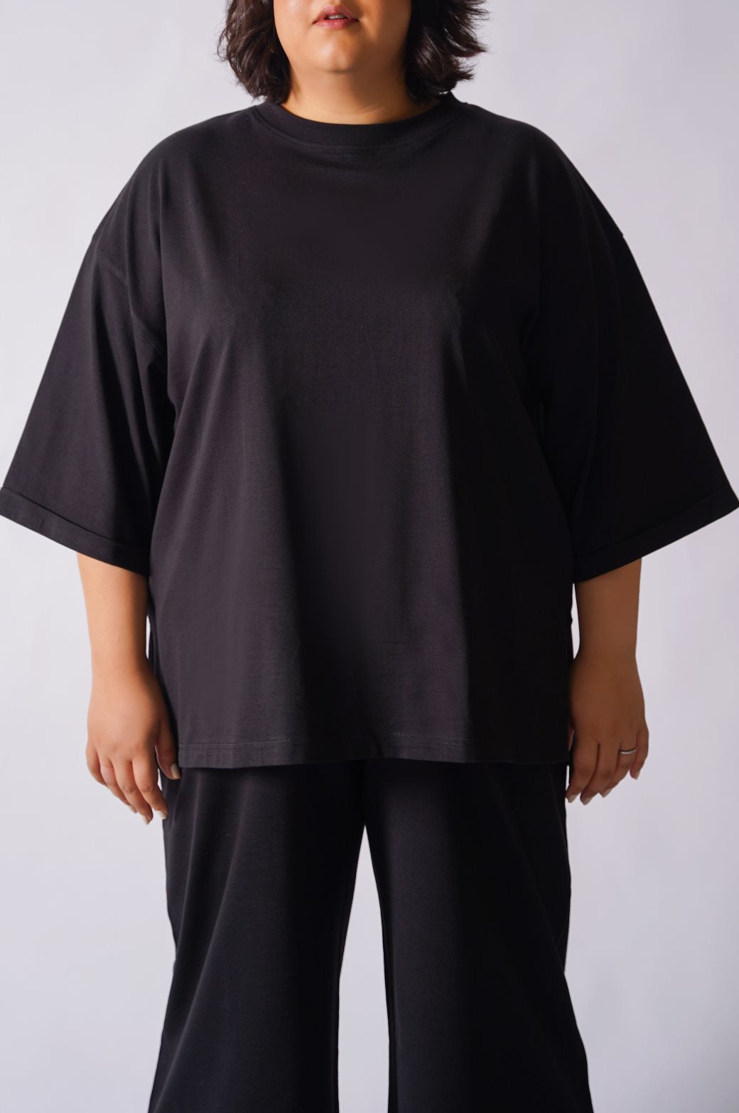 BLACK CURVE DROP T-SHIRT