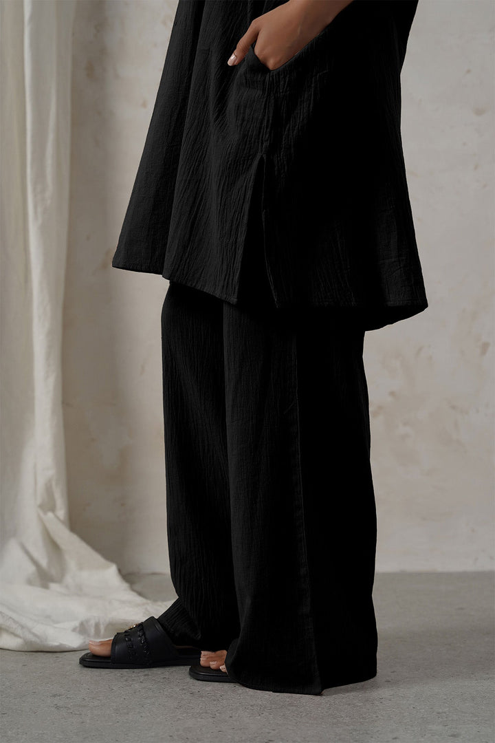 BLACK FEATHER COTTON PANTS