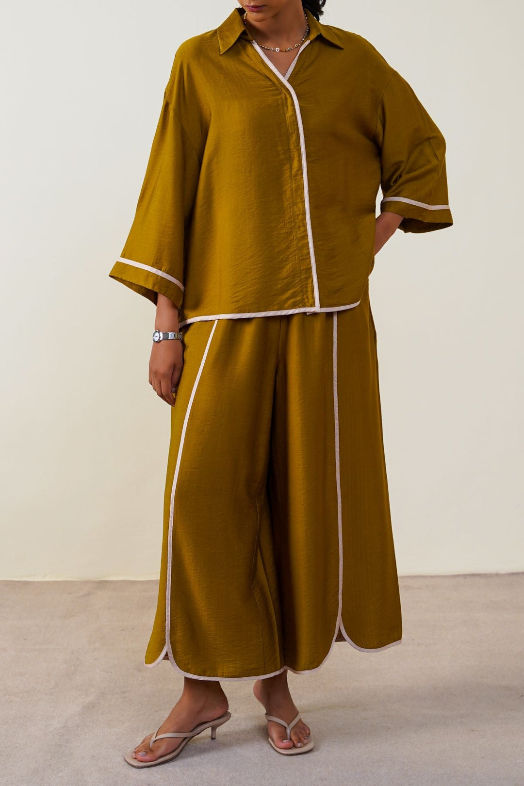 OLIVE CLOVER SILKY CULOTTES